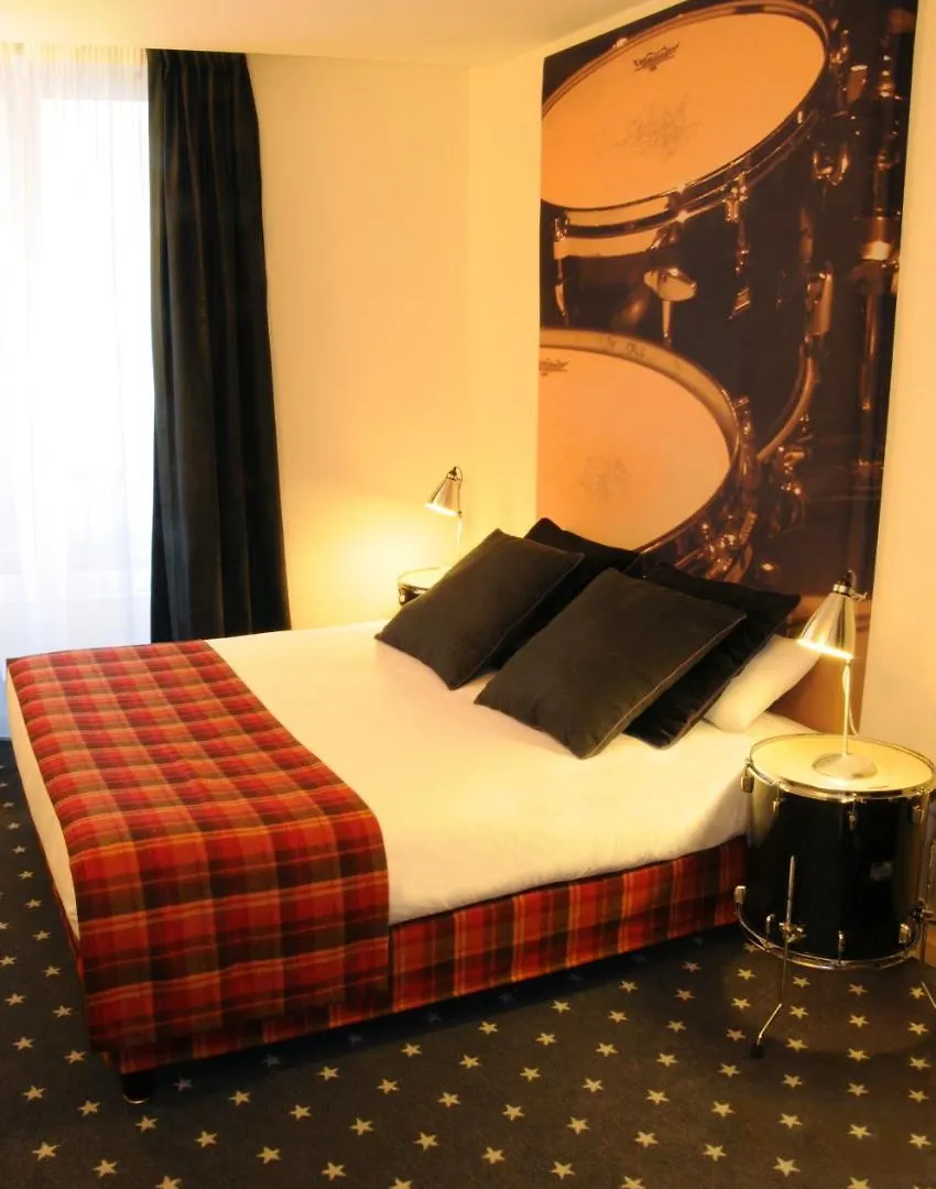Hotel Du Triangle D'or 3*