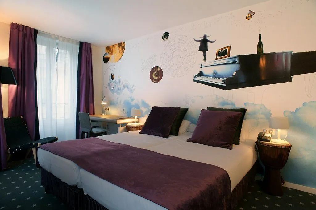 Du Triangle D'or Hotel Parijs